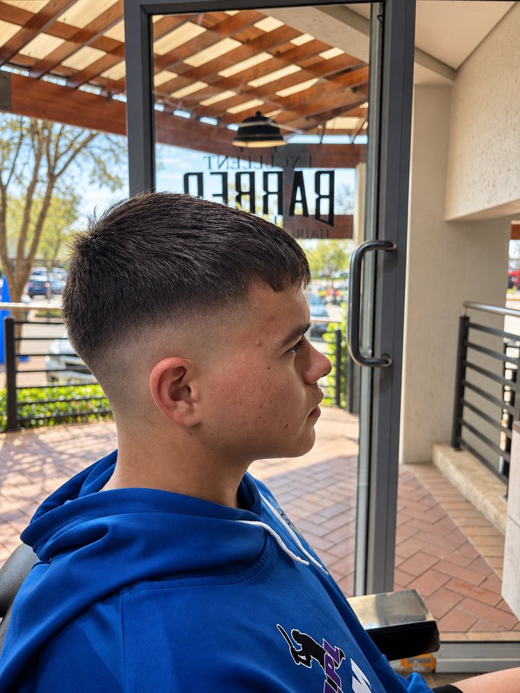 Fresh crop and line-up, side profile